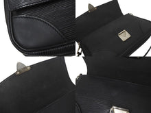 画像をギャラリービューアに読み込む, LOUIS VUITTON ルイヴィトン エピ ポシェット セギュール ワンショルダーバッグ M58882 ブラック アクセサリーポーチ シルバー金具 美品 中古 4c068500