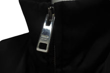 Load image into Gallery viewer, 極美品 PRADA プラダ SGN836 S182 I18 レザーパッチ ナイロン ジャケット 2018年 ブラック サイズ46 中古 4c068561
