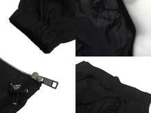 Load image into Gallery viewer, 極美品 PRADA プラダ SGN836 S182 I18 レザーパッチ ナイロン ジャケット 2018年 ブラック サイズ46 中古 4c068561