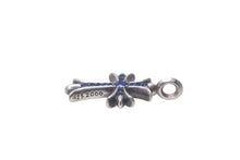Load image into Gallery viewer, ChromeHearts クロムハーツ ネックレストップ タイニーファットクロス 2000 925 サファイア 6.051g シルバー ブルー 美品 中古 4c068622