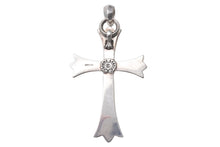 Load image into Gallery viewer, ChromeHearts クロムハーツ ラージCHクロスWベイル ネックレストップ 42.776g シルバー925 1998年製 美品 中古 4c068624