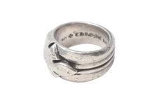 Load image into Gallery viewer, CHROME HEARTS クロムハーツ FLEURKNEE SINGLE フレアニー シングル リング サイズ23号 重量26.9g シルバー925 2007刻印 良品 中古 4c068643