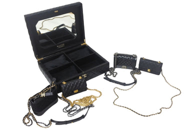極美品 CHANEL シャネル 4点セット ショルダーバッグ サクセスストーリー ブラック ゴールド シルバー金具 ランダム 中古 4c068767