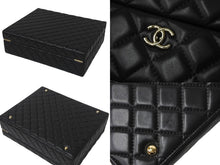 Load image into Gallery viewer, 極美品 CHANEL シャネル 4点セット ショルダーバッグ サクセスストーリー ブラック ゴールド シルバー金具 ランダム 中古 4c068767