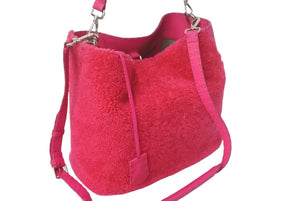 FENDI フェンディ ムートン 2WAYショルダーバッグ ハンドバッグ イタリア製 レザー ピンク シルバー金具 美品 中古 4c068868 