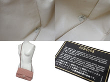 Load image into Gallery viewer, CHANEL シャネル マトラッセ チェーンショルダーバッグ ギンガムチェック 4番台 キャンバス レッド ホワイト 美品 中古 4c068960