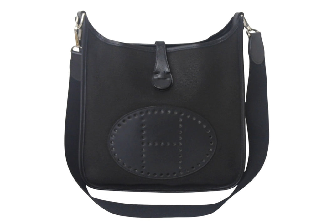 HERMES エルメス エヴリン1PM ショルダーバッグ ブラック トワルアッシュ ヴォースイフト ☐H刻印 シルバー金具 美品 中古 4c069015
