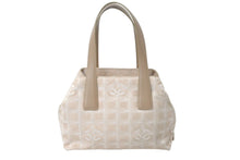 Load image into Gallery viewer, CHANEL シャネル ニュートラベルライン ハンドバッグ ココマーク 9番台 キャンバス レザー ベージュ ゴールド金具 美品 中古 4c069018