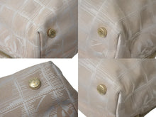 Load image into Gallery viewer, CHANEL シャネル ニュートラベルライン ハンドバッグ ココマーク 9番台 キャンバス レザー ベージュ ゴールド金具 美品 中古 4c069018