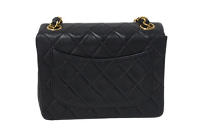 CHANEL シャネル ミニマトラッセ ショルダーバッグ ココマーク 4番台 ラムスキン ブラック ゴールド金具 美品 中古 4c069028