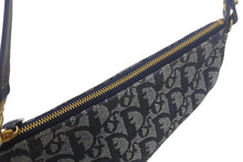 画像をギャラリービューアに読み込む, Christian Dior クリスチャンディオール トロッター サドルバッグ ワンショルダーバッグ サドルポーチ MC1012 ネイビー ゴールド金具 美品 中古 4c069039