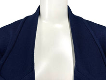 Load image into Gallery viewer, CHANEL シャネル テーラードジャケット スーツ ココマークボタン ネイビー ゴールド金具 美品 中古 4c069083