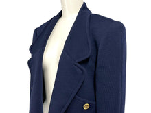 Load image into Gallery viewer, CHANEL シャネル テーラードジャケット スーツ ココマークボタン ネイビー ゴールド金具 美品 中古 4c069083