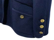 Load image into Gallery viewer, CHANEL シャネル テーラードジャケット スーツ ココマークボタン ネイビー ゴールド金具 美品 中古 4c069083
