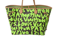 Load image into Gallery viewer, 極美品 LOUIS VUITTON ルイヴィトン モノグラム グラフィティ ネヴァーフルGM M93703 ブラウン グリーン 中古 4c069160