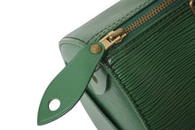 Load image into Gallery viewer, LOUIS VUITTON ルイヴィトン スピーディ 25 ハンドバック ミニボストン エピ グリーン M43014 美品 中古 4c069169