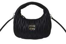 Load image into Gallery viewer, MIU MIU ミュウミュウ ワンダー マテラッセ ホーボーバッグ ショルダーバッグ 5BC125 ショルダーバッグ ブラック 美品 中古 4c069178