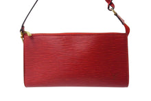 Load image into Gallery viewer, 極美品 LOUIS VUITTON ルイヴィトン ポシェットアクセソワール エピレザー M52947 レッド ゴールド金具 中古 4c069181