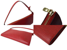 Load image into Gallery viewer, 極美品 LOUIS VUITTON ルイヴィトン ポシェットアクセソワール エピレザー M52947 レッド ゴールド金具 中古 4c069181