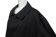 Load image into Gallery viewer, 極美品 Paul Harnden ポールハーデン マックコート ジャケット サイズM ストライプ 比翼ボタン ブラック ウール 中古 4c069213
