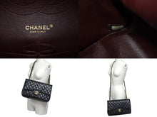 Load image into Gallery viewer, CHANEL シャネル デカマトラッセ 30cm Wフラップ Wチェーンショルダーバッグ 14番台 キャビアスキン ブラック ゴールド金具 美品 中古 4c069286