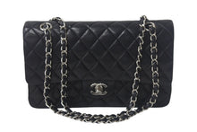Load image into Gallery viewer, CHANEL シャネル マトラッセ25 Wチェーンショルダーバッグ Wフラップ ココマーク 6番台 ラムスキン ブラック シルバー金具 美品 中古 4c069287