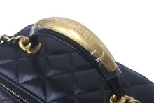 Load image into Gallery viewer, 新品未使用 CHANEL シャネル チェーンショルダーバッグ 2WAYバニティバッグ AP2199 ココマーク ランダム番台 ブラック ラムスキン 中古 4c069288