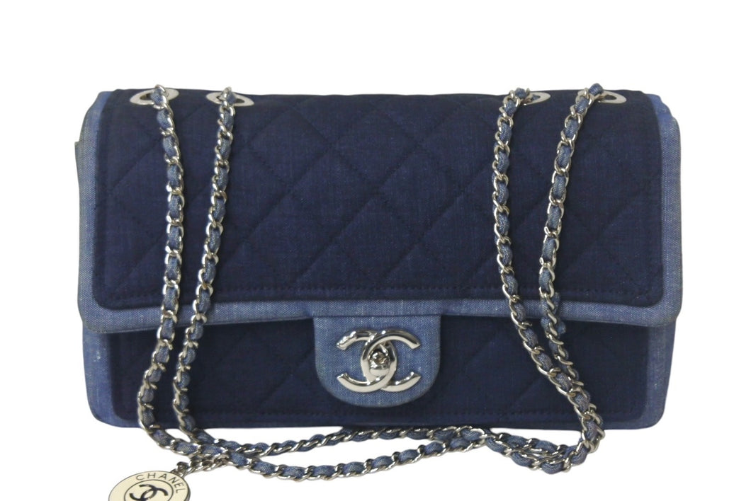 CHANEL シャネル マトラッセ26 Wチェーンショルダーバッグ メダリオン 20番台 ココマーク デニム ブルー シルバー金具 美品 中古 4c069290