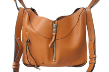 Load image into Gallery viewer, LOEWE ロエベ ハンモックバッグ スモール ハンドバッグ 10894442 ブラウン ソフトグレインカーフ シルバー金具 美品 中古 4c069388