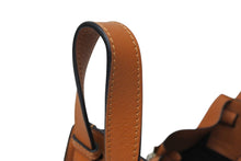 Load image into Gallery viewer, LOEWE ロエベ ハンモックバッグ スモール ハンドバッグ 10894442 ブラウン ソフトグレインカーフ シルバー金具 美品 中古 4c069388