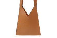 Load image into Gallery viewer, Maison Margiela メゾン マルジェラ MM6 トライアングル バック SB6WD0012 P4811 ショルダーバッグ 中古 美品 4c069389