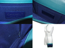 Load image into Gallery viewer, CHANEL シャネル チェーンショルダーバッグ 19番台 レゴボーイ ボーイブリック ココマーク エナメル レザー シルバー金具 美品 中古 4c069397