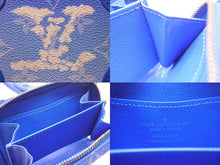 Load image into Gallery viewer, 極美品 LOUIS VUITTON ルイヴィトン ソフトトランクネックレスウォレット ショルダーバッグ モノグラムクラウズ PVC ブルー ホワイト 中古 4c069402
