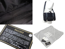 Load image into Gallery viewer, 極美品 CHANEL シャネル ショルダーバッグ A26169 スポーツライン 9番台 ココマーク キャンバス レザー フェルト シルバー金具 中古 4c069435