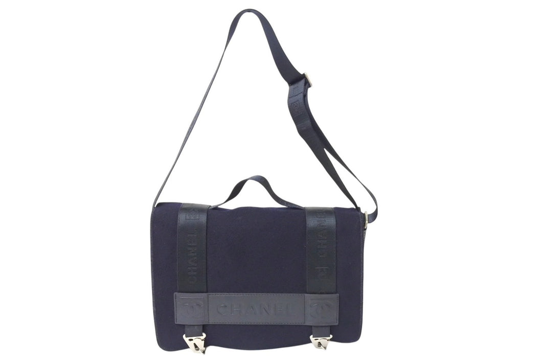 極美品 CHANEL シャネル ショルダーバッグ A26169 スポーツライン 9番台 ココマーク キャンバス レザー フェルト シルバー金具 中古 4c069435