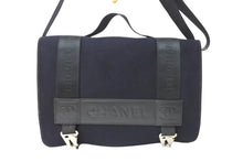 Load image into Gallery viewer, 極美品 CHANEL シャネル ショルダーバッグ A26169 スポーツライン 9番台 ココマーク キャンバス レザー フェルト シルバー金具 中古 4c069435