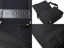 Load image into Gallery viewer, 極美品 CHANEL シャネル ショルダーバッグ A26169 スポーツライン 9番台 ココマーク キャンバス レザー フェルト シルバー金具 中古 4c069435