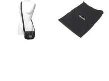 Load image into Gallery viewer, 極美品 CHANEL シャネル チェーンアラウンドショルダーバッグ ボーイシャネル 21番台 カーフスキン ブラック シルバー金具 中古 4c069437
