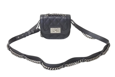 極美品 CHANEL シャネル チェーンアラウンドショルダーバッグ ボーイシャネル 21番台 カーフスキン ブラック シルバー金具 中古 4c069437