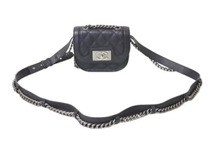 極美品 CHANEL シャネル チェーンアラウンドショルダーバッグ ボーイシャネル 21番台 カーフスキン ブラック シルバー金具 中古 4c069437