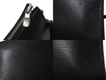 Load image into Gallery viewer, LOUIS VUITTON ルイヴィトン ポシェット アクセソワール ショルダーポーチ ワンショルダー M40632 エピ ブラック 美品 中古 4c069592