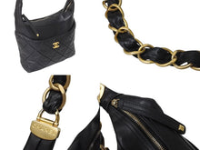 Load image into Gallery viewer, CHANEL シャネル ワンショルダーバッグ AS3292 チェーンショルダー キルティング ココマーク ラムスキン ランダム番台 美品 中古 4c069604