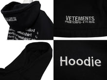 Load image into Gallery viewer, VETEMENTS ヴェトモン 16AW ADELAIDE バックレタリング刺繍スウェットプルオーバーフーディ パーカー ブラック SS16TP17 美品 4c069645