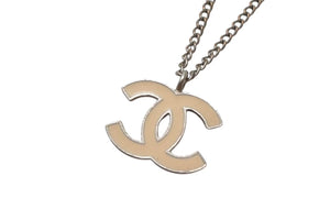 CHANEL シャネル ココマークネックレス 02A刻印 重量約6.1 メタル シルバー ベージュ シルバー金具 美品 中古 4c069711
