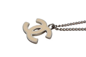 CHANEL シャネル ココマークネックレス 02A刻印 重量約6.1 メタル シルバー ベージュ シルバー金具 美品 中古 4c069711