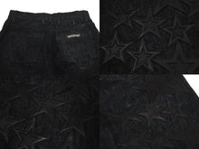 Load image into Gallery viewer, 未使用品 CHROME HEARTS クロムハーツ フレアニー スターパッチ デニムパンツ サイズ32 ブラック コットン シルバー925 レザー 中古 4c069726