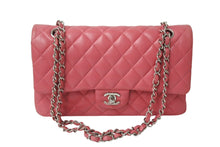Load image into Gallery viewer, 極美品 CHANEL シャネル チェーンショルダーバッグ マトラッセ25 Wフラップラップ ラムスキン ピンク シルバー 29番台 中古 4c069745
