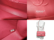 Load image into Gallery viewer, 極美品 CHANEL シャネル チェーンショルダーバッグ マトラッセ25 Wフラップラップ ラムスキン ピンク シルバー 29番台 中古 4c069745