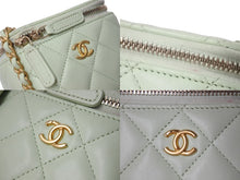 Load image into Gallery viewer, CHANEL シャネル マトラッセ スモールバニティ チェーンショルダーバッグ AP1447 ココマーク ココボール 31番台 美品 中古 4c069747