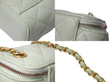 Load image into Gallery viewer, CHANEL シャネル マトラッセ スモールバニティ チェーンショルダーバッグ AP1447 ココマーク ココボール 31番台 美品 中古 4c069747